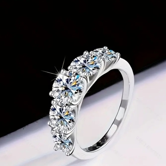 Symmetrical Silver  Five Stone  Zirconia Wedding Band Size 7 - Picture 12 of 16